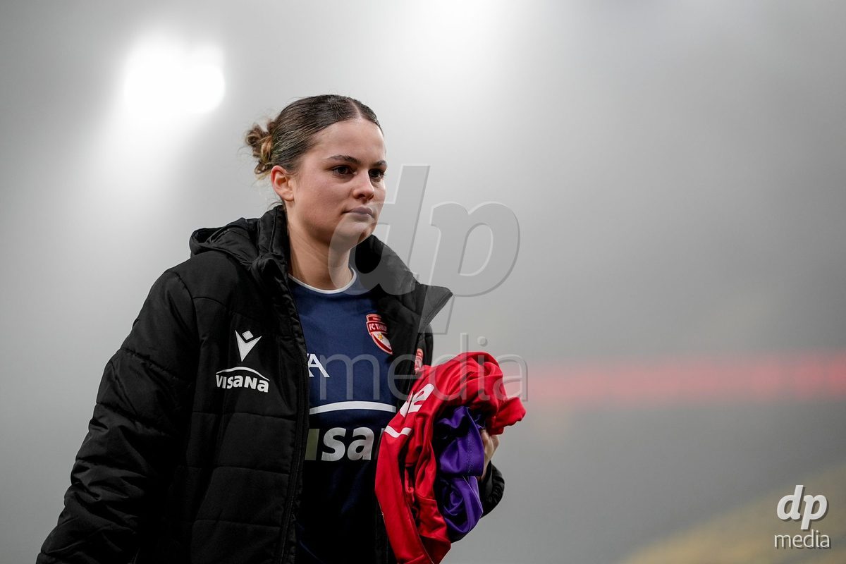 Schweiz: Axa Women's Cup 2025/26, BSC YB Frauen vs FC Thun - Stadion Wankdorf, Bern: Selina Ueltschi (11 Thun) nach dem Spiel