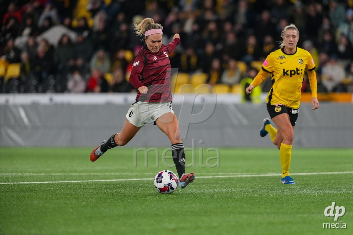 Schweiz: UEFA Women's Europa Cup 2025/26 1/8 final, BSC YB Frauen vs AC Sparta Praha - Stadion Wankdorf, Bern: Franny Cerna (22 Sparta Praha) erzielt das 1:0