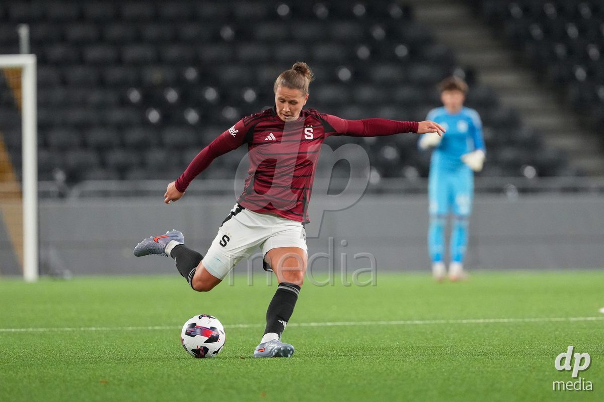Schweiz: UEFA Women's Europa Cup 2025/26 1/8 final, BSC YB Frauen vs AC Sparta Praha - Stadion Wankdorf, Bern:
