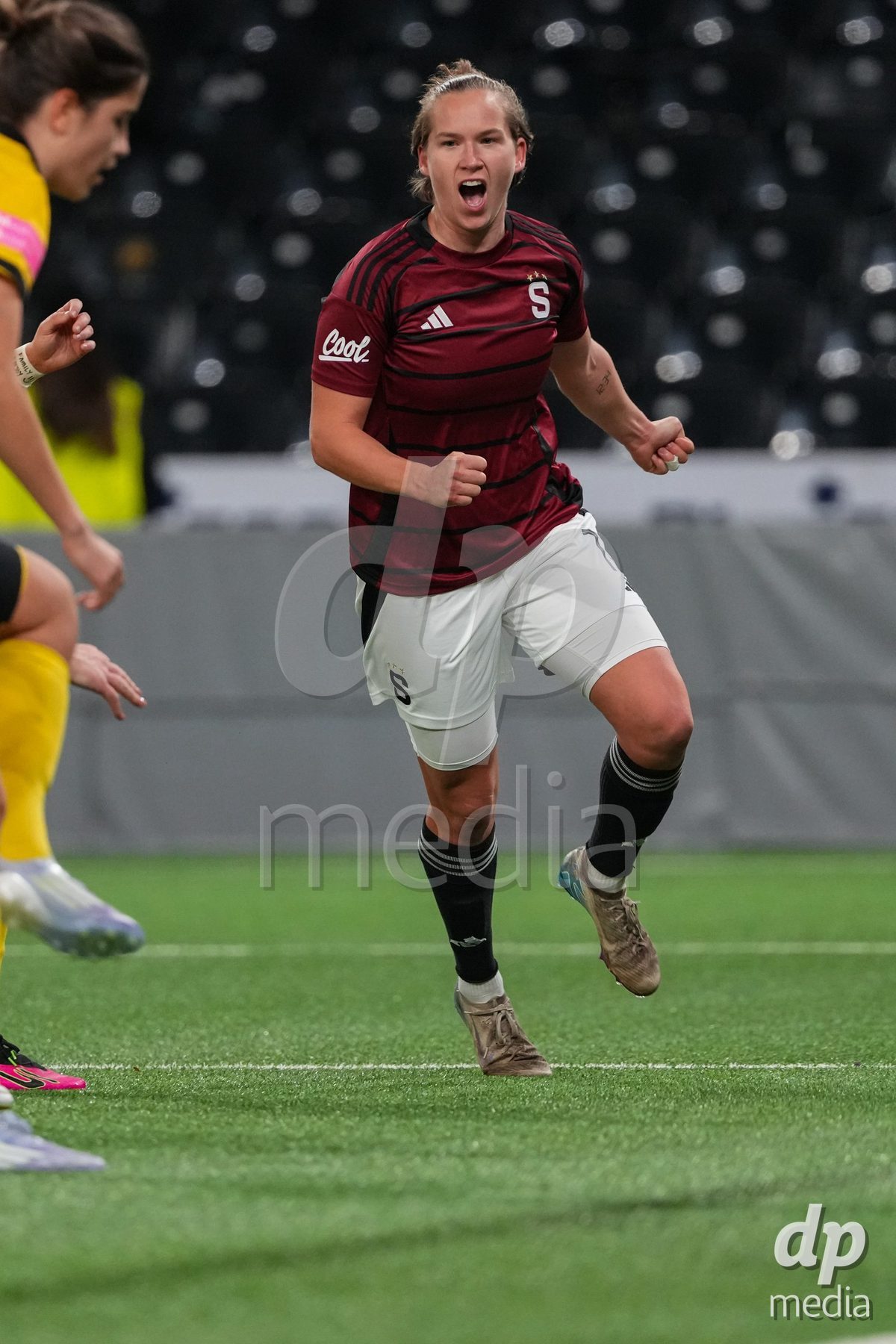 Schweiz: UEFA Women's Europa Cup 2025/26 1/8 final, BSC YB Frauen vs AC Sparta Praha - Stadion Wankdorf, Bern: Michaela Khyrova (11 Sparta Praha) jubelt nach ihrem tor zum 3:0
