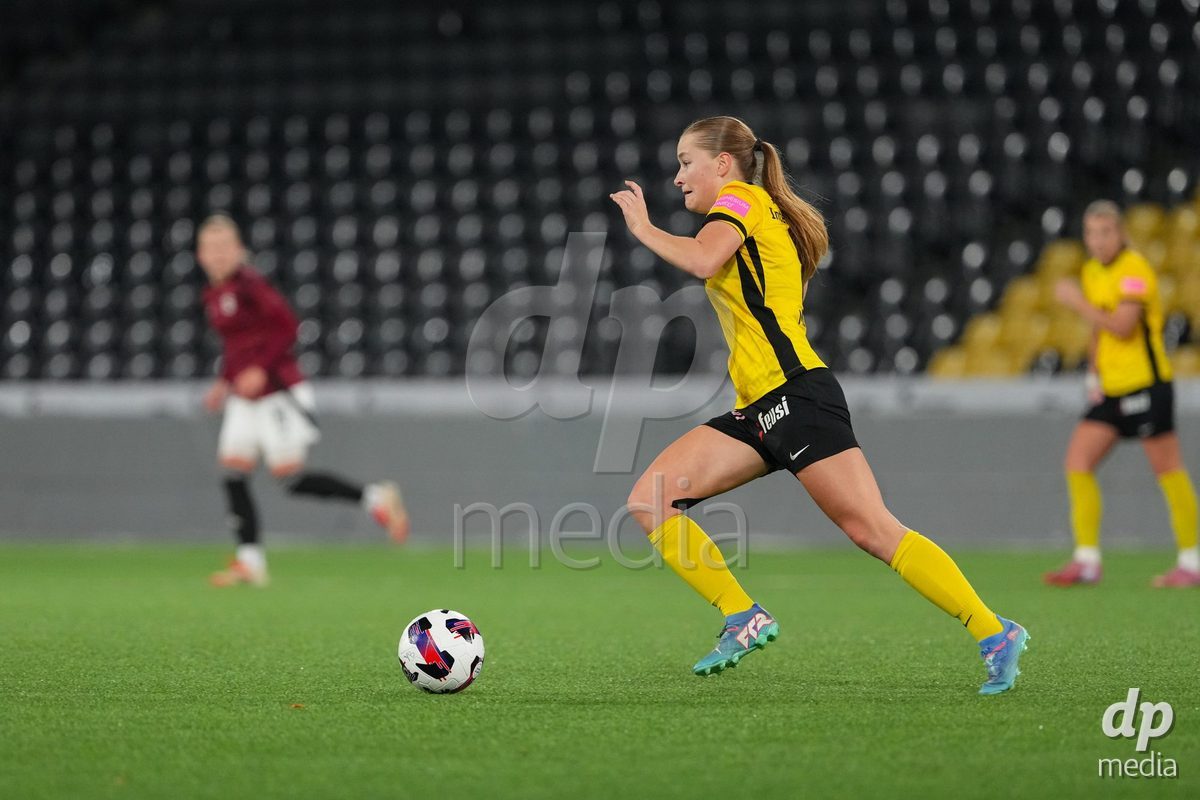 Schweiz: UEFA Women's Europa Cup 2025/26 1/8 final, BSC YB Frauen vs AC Sparta Praha - Stadion Wankdorf, Bern: Noa Linn Münger - Noa Linn Munger (8 YB Frauen)