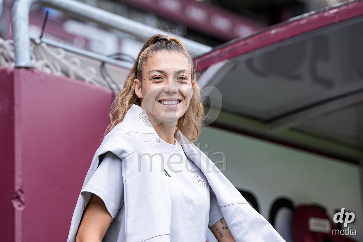 Geneva, Switzerland - September 2: Ascension Martinez Salinas of Servette FC Chenois Feminin arrives prior to the UEFA Women's Champions League match between Servette FC Chenois Feminin and AC Sparta Praha at Stade de Geneve on September 2, 2026 in Geneva, Switzerland.
