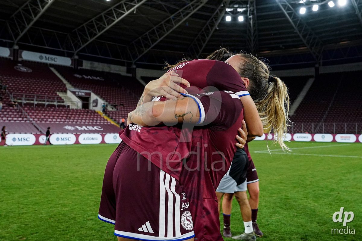 Geneva, Switzerland - September 2: Players of Servette celebrate the victory after the UEFA Women's Champions League match between Servette FC Chenois Feminin and AC Sparta Praha at Stade de Geneve on September 2, 2026 in Geneva, Switzerland.