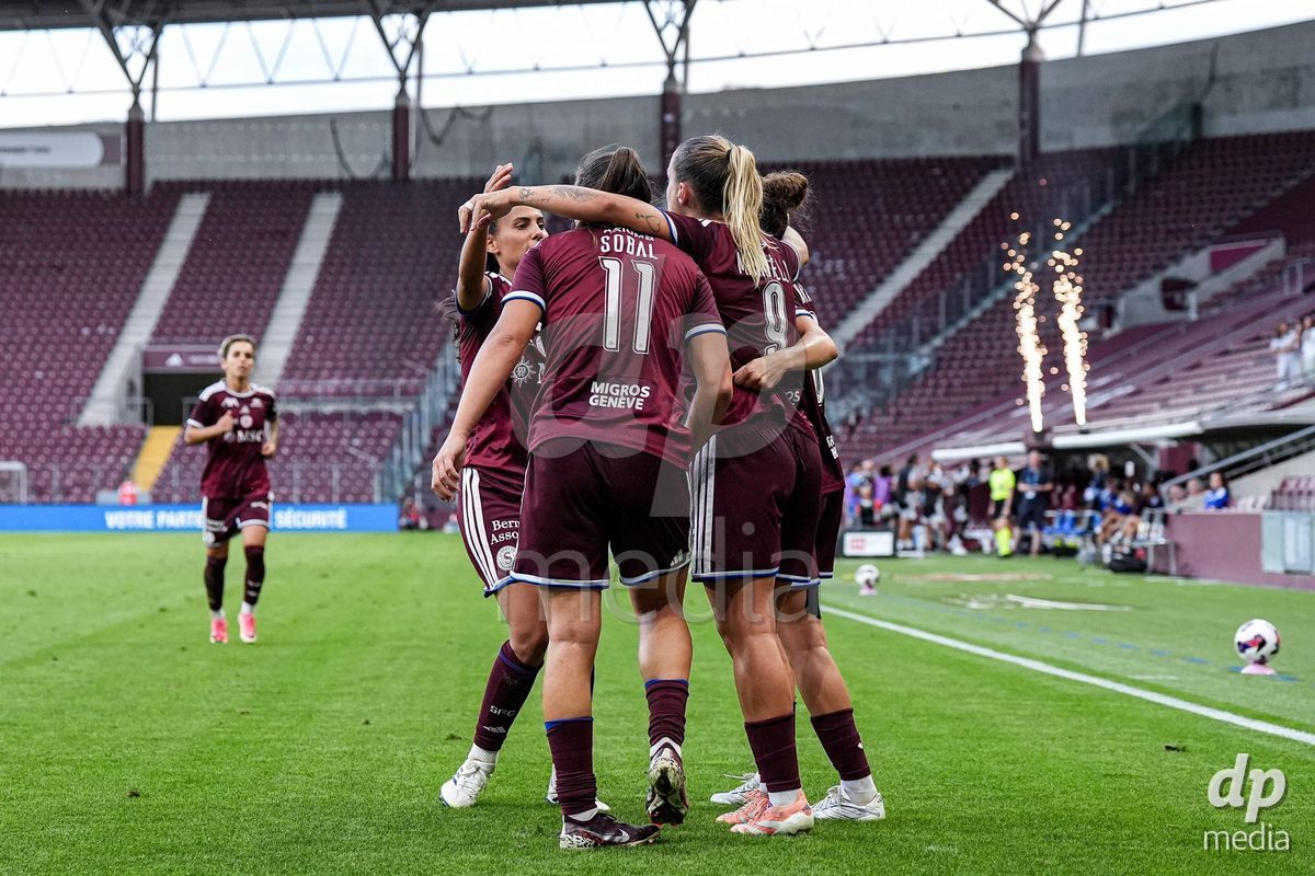 Geneva, Switzerland - September 2: Gloria Marinelli of Servette FC Chenois Feminin celebrates with teammates after scoring her team's second goal during the UEFA Women's Champions League match between Servette FC Chenois Feminin and AC Sparta Praha at Stade de Geneve on September 2, 2026 in Geneva, Switzerland.