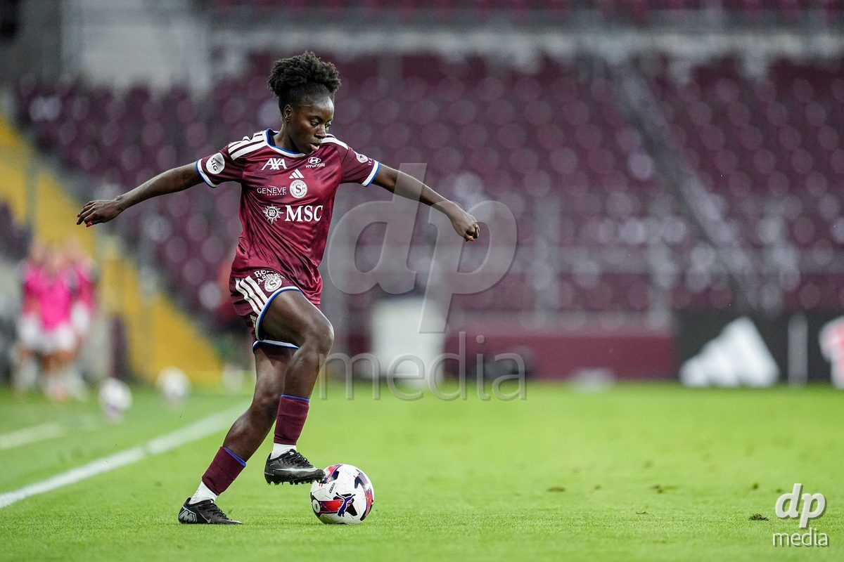 Geneva, Switzerland - September 2: Benedicte Simon of Servette FC Chenois Feminin controls the ball during the UEFA Women's Champions League match between Servette FC Chenois Feminin and AC Sparta Praha at Stade de Geneve on September 2, 2026 in Geneva, Switzerland.