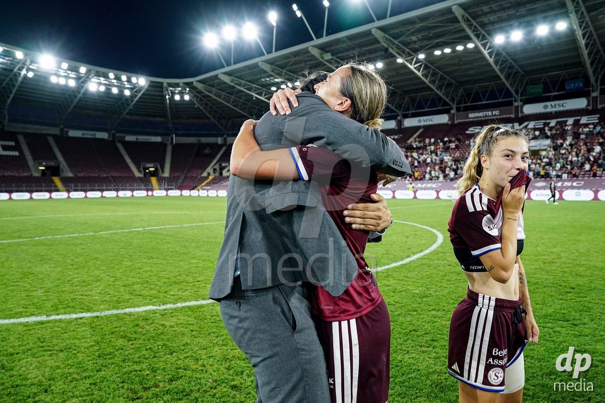 Geneva, Switzerland - September 2: Players celebrate the victory and entry into the UWCL league phase after during the UEFA Women's Champions League match between Servette FC Chenois Feminin and AC Sparta Praha at Stade de Geneve on September 2, 2026 in Geneva, Switzerland.