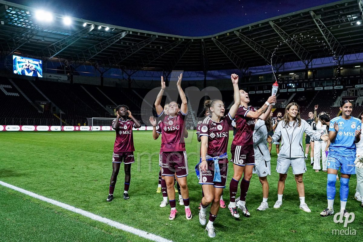 Geneva, Switzerland - September 2: Players of Servette celebrate the victory and entry into the UWCL league phase after the UEFA Women's Champions League match between Servette FC Chenois Feminin and AC Sparta Praha at Stade de Geneve on September 2, 2026 in Geneva, Switzerland.