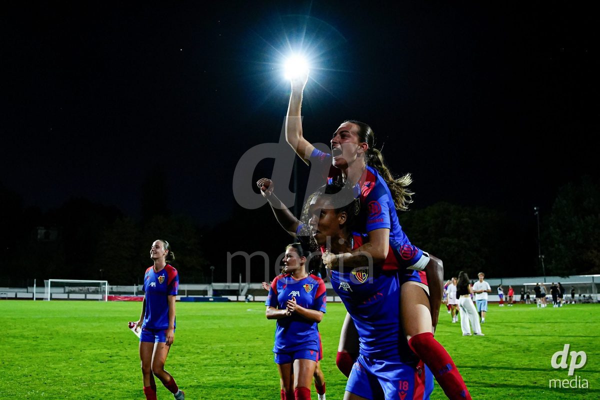 Basel, Switzerland - September 4: Players of FC Basel 1893 celebrating after winning the AXA Women's Super League match between FC Basel 1893 and FC St. Gallen 1879 at Leichtathletikstadion on September 4, 2026 in Basel, Switzerland.