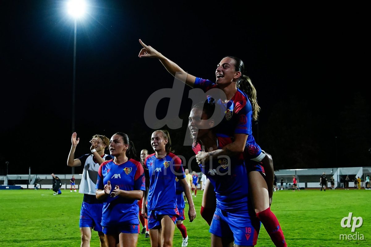 Basel, Switzerland - September 4: Players of FC Basel 1893 celebrating after winning the AXA Women's Super League match between FC Basel 1893 and FC St. Gallen 1879 at Leichtathletikstadion on September 4, 2026 in Basel, Switzerland.