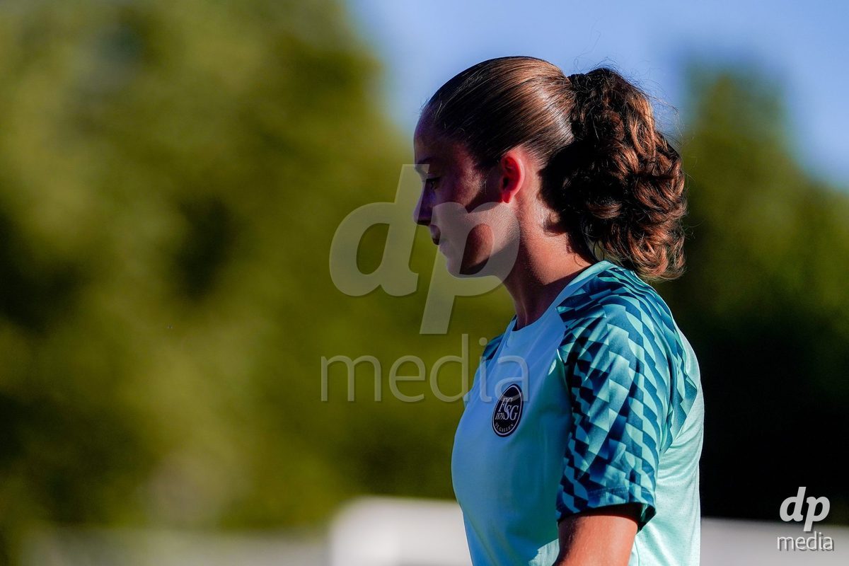 Basel, Switzerland - September 4: Portrait of Lia Ammann of St.Gallen 1879 warming up during the AXA Women's Super League match between FC Basel 1893 and FC St. Gallen 1879 at Leichtathletikstadion on September 4, 2026 in Basel, Switzerland.