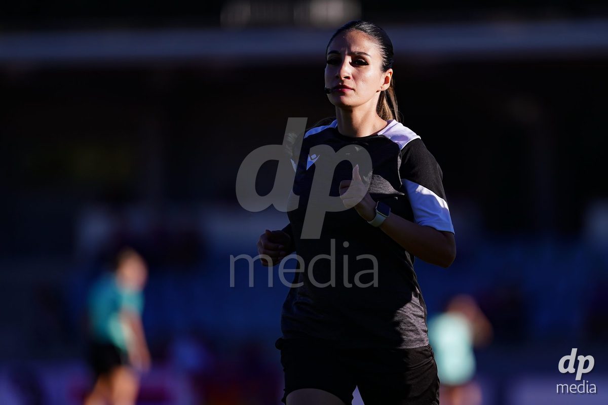 Basel, Switzerland - September 4: Referee Esra Polat Kurt warming up during the AXA Women's Super League match between FC Basel 1893 and FC St. Gallen 1879 at Leichtathletikstadion on September 4, 2026 in Basel, Switzerland.