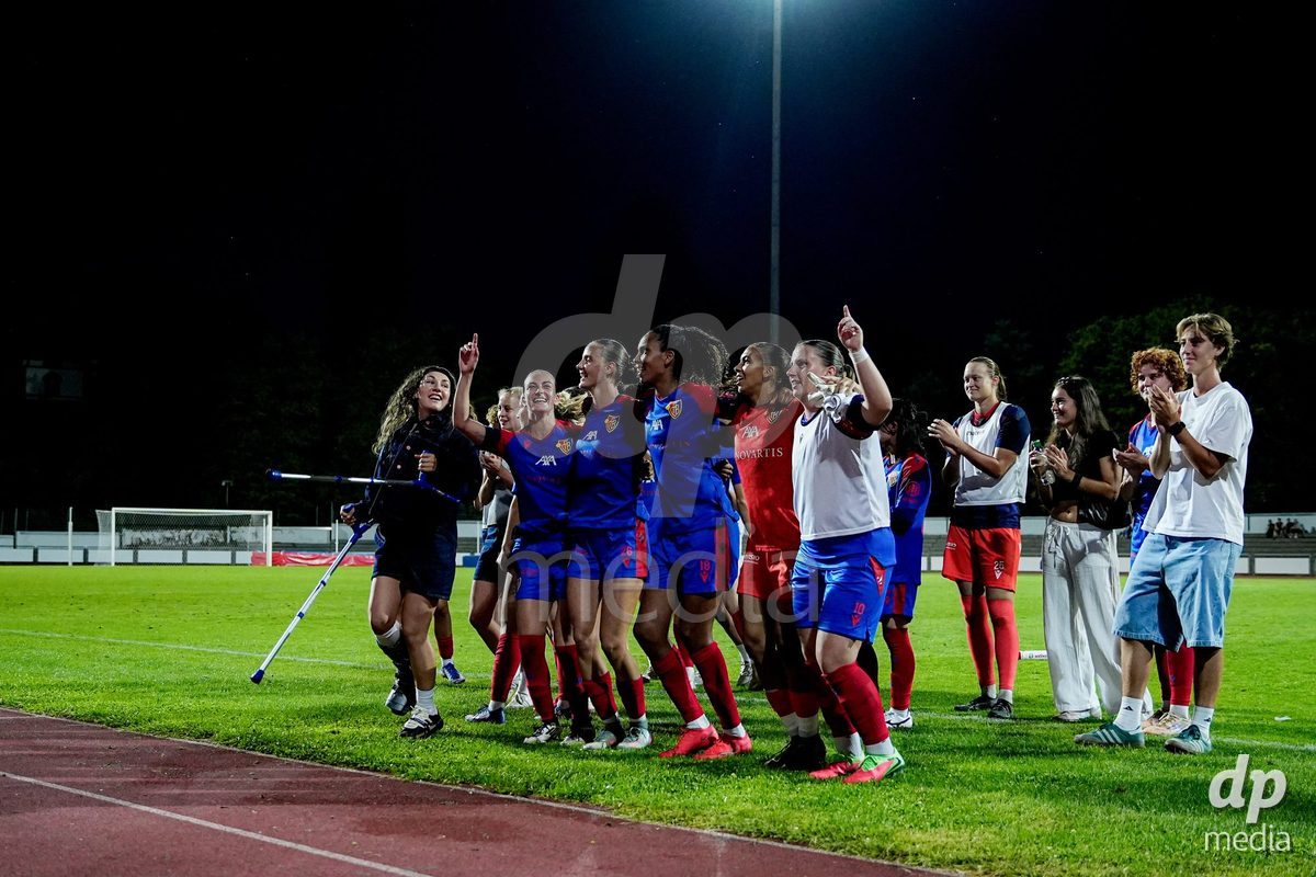 Basel, Switzerland - September 4: Players of FC Basel 1893 celebrating after winning the AXA Women's Super League match between FC Basel 1893 and FC St. Gallen 1879 at Leichtathletikstadion on September 4, 2026 in Basel, Switzerland.