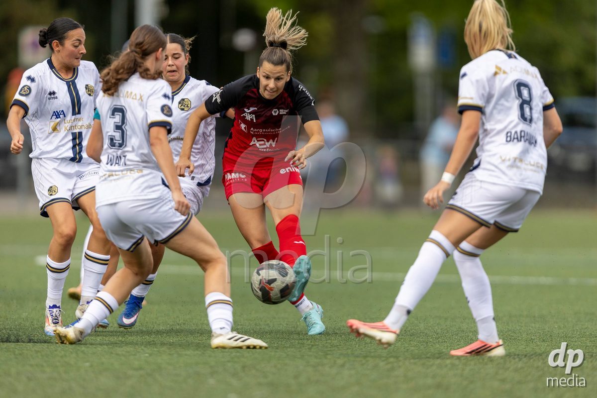 Aarau, Switzerland - September 5: XX during the AXA Women's Super League match between FC Aarau Frauen and FC Luzern at Sportanlage Schachen on September 5, 2026 in Aarau, Switzerland. Celia Hofer of FC Aarau Frauen shoots the ball