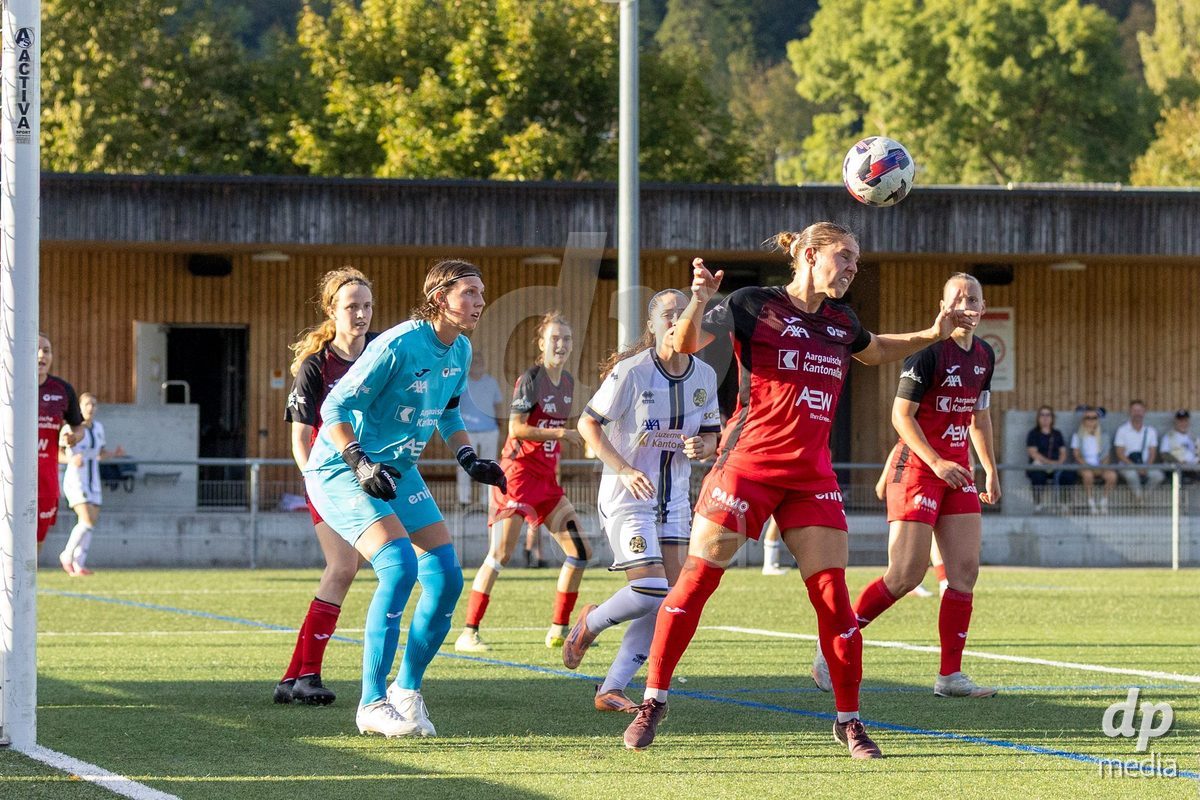 Aarau, Switzerland - September 5: Rebecca Storr of FC Aarau Frauen heads the ball during the AXA Women's Super League match between FC Aarau Frauen and FC Luzern at Sportanlage Schachen on September 5, 2026 in Aarau, Switzerland.