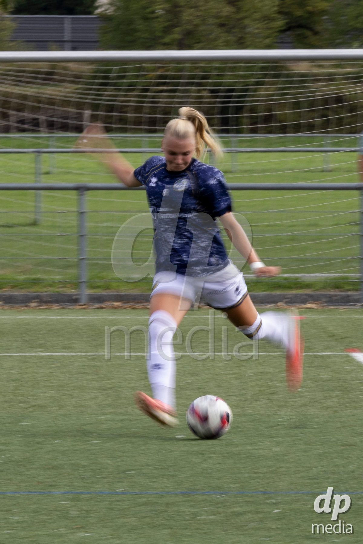 Aarau, Switzerland - September 5: Romy Baraniak of FC Luzern Frauen warming up during the AXA Women's Super League match between FC Aarau Frauen and FC Luzern at Sportanlage Schachen on September 5, 2026 in Aarau, Switzerland.