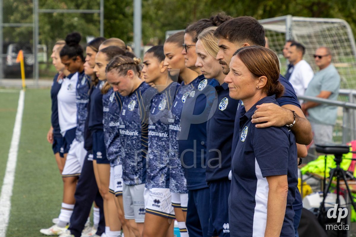 Aarau, Switzerland - September 5: A minute’s silence for the victims of the attack at the Schachen in Aarau during the AXA Women's Super League match between FC Aarau Frauen and FC Luzern at Sportanlage Schachen on September 5, 2026 in Aarau, Switzerland.