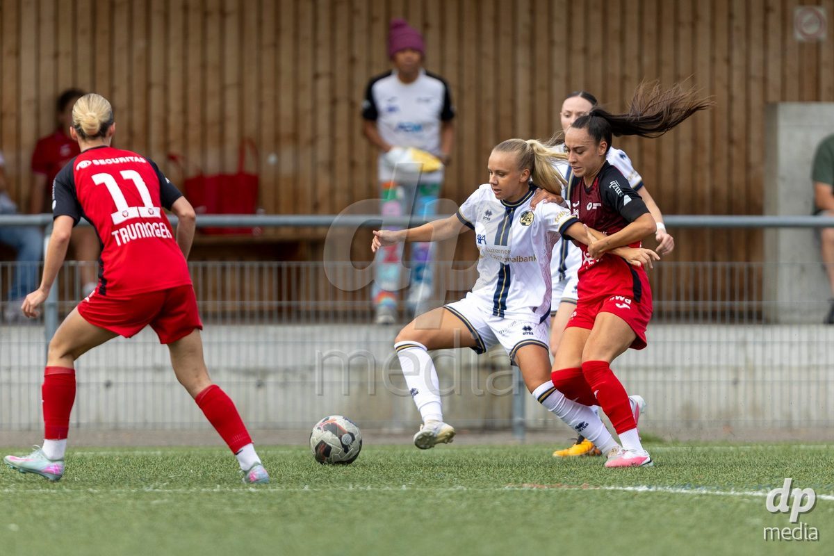 Aarau, Switzerland - September 5: Jennie Egeris of FC Luzern Frauen controls the ball during the AXA Women's Super League match between FC Aarau Frauen and FC Luzern at Sportanlage Schachen on September 5, 2026 in Aarau, Switzerland.