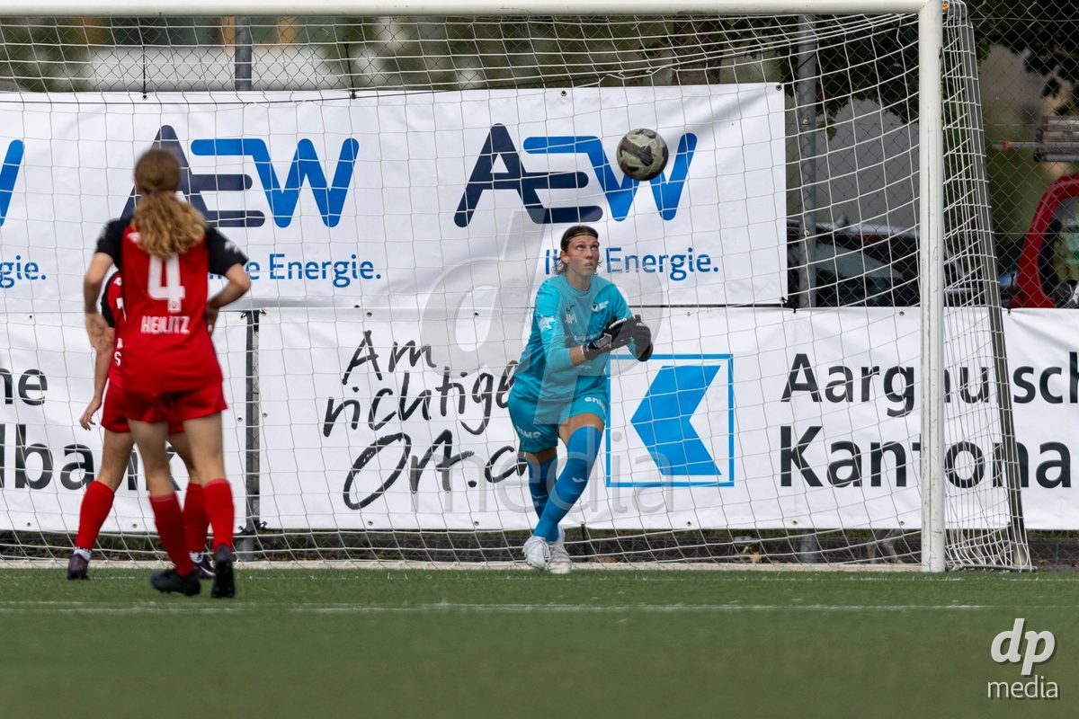 Aarau, Switzerland - September 5: goalkeeper Jara Ackermann of FC Aarau Frauen in action during the AXA Women's Super League match between FC Aarau Frauen and FC Luzern at Sportanlage Schachen on September 5, 2026 in Aarau, Switzerland.