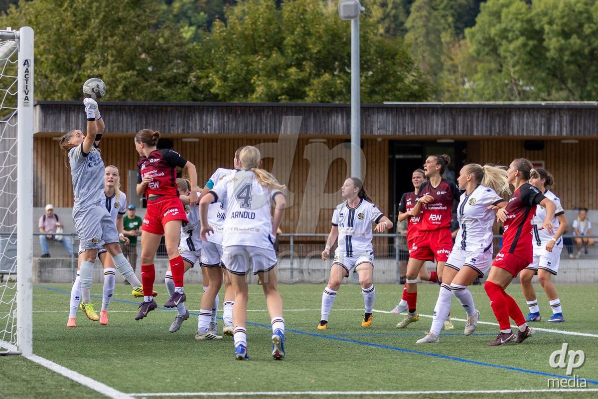 Aarau, Switzerland - September 5: goalkeeper Lea Kramowiku of FC Luzern Frauen in action during the AXA Women's Super League match between FC Aarau Frauen and FC Luzern at Sportanlage Schachen on September 5, 2026 in Aarau, Switzerland.
