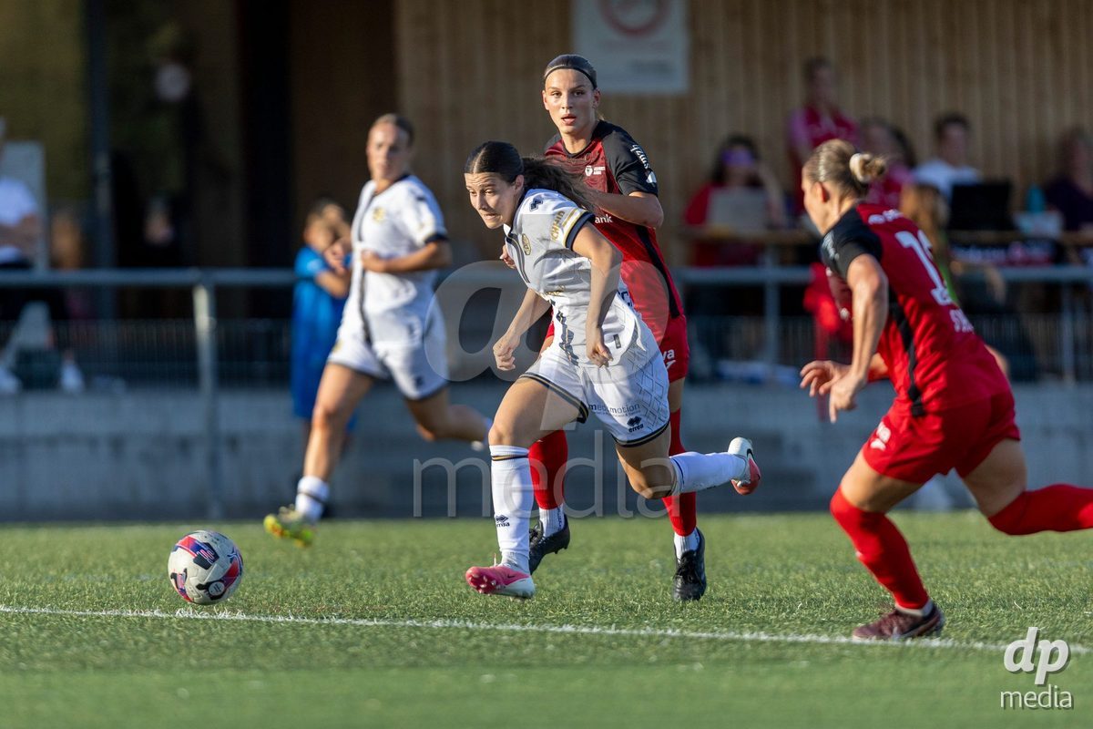 Aarau, Switzerland - September 5: Ramona Schallberger of FC Luzern Frauen in action during the AXA Women's Super League match between FC Aarau Frauen and FC Luzern at Sportanlage Schachen on September 5, 2026 in Aarau, Switzerland.