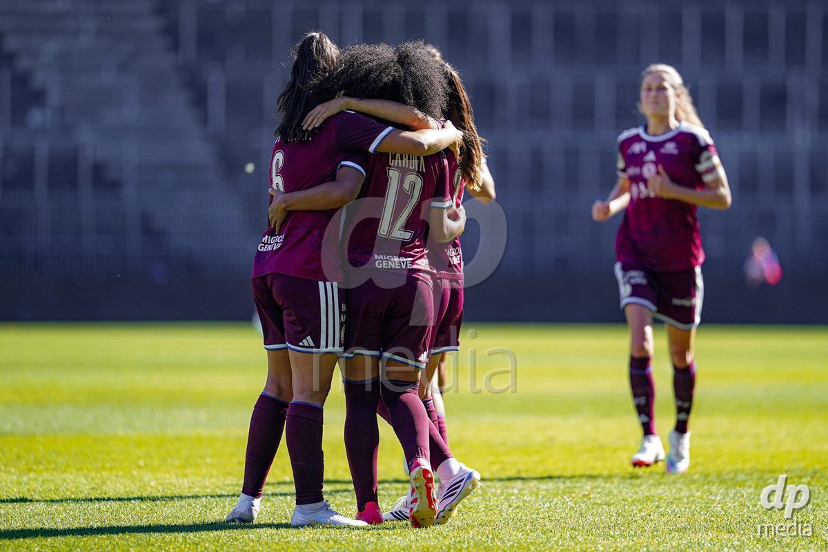ZURICH, SWITZERLAND - September 6: Mickaella Cardia (Mickaëlla Cardia) of Servette FC Chenois Feminin celebrating with team after scoring teams second goal during the AXA Women's Super League match between GC Frauenfussball and Servette FC Chenois Feminin at Letzigrund on September 6, 2026 in Zurich, Switzerland.