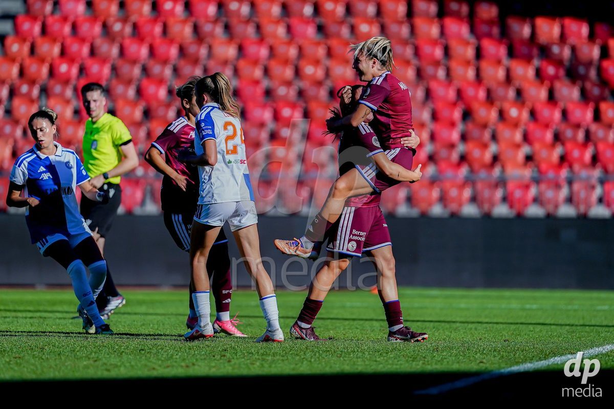 ZURICH, SWITZERLAND - September 6: Magdalena Sobal of Servette FC Chenois Feminin celebrating with team after scoring teams second goal during the AXA Women's Super League match between GC Frauenfussball and Servette FC Chenois Feminin at Letzigrund on September 6, 2026 in Zurich, Switzerland.