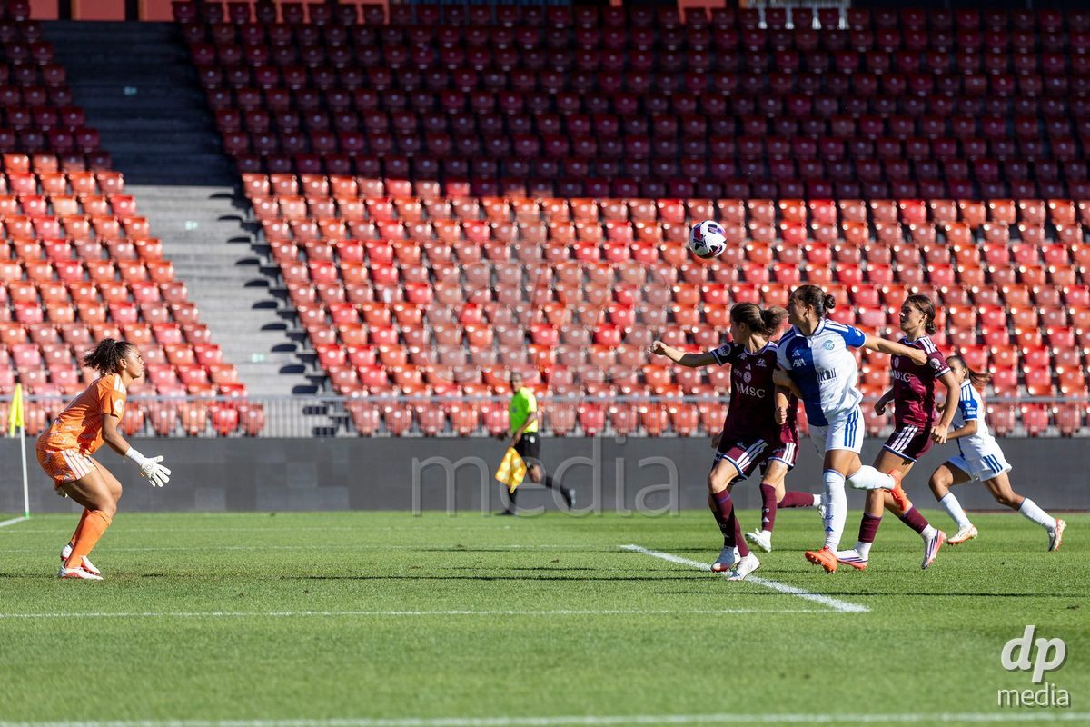 ZURICH, SWITZERLAND - September 6: Kayla Mckenna of GC Frauenfussball in action during the AXA Women's Super League match between GC Frauenfussball and Servette FC Chenois Feminin at Letzigrund on September 6, 2026 in Zurich, Switzerland.