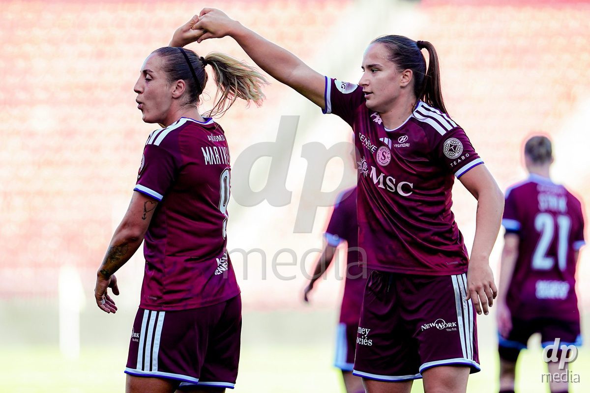 ZURICH, SWITZERLAND - September 6: Gloria Marinelli (L) of Servette FC Chenois Feminin celebrating after scoring teams third goal during the AXA Women's Super League match between GC Frauenfussball and Servette FC Chenois Feminin at Letzigrund on September 6, 2026 in Zurich, Switzerland.