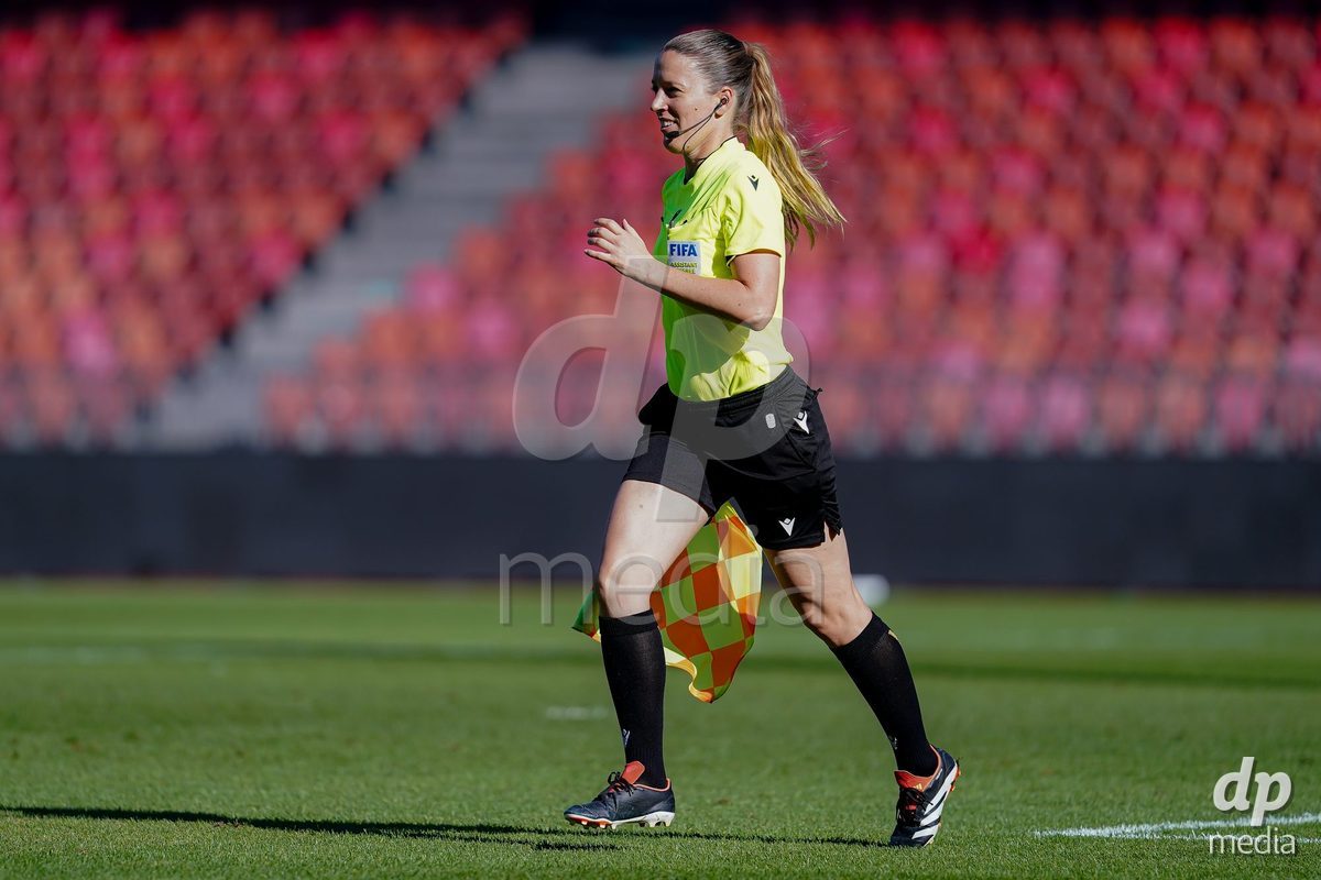 ZURICH, SWITZERLAND - September 6: Referee Belinda Pierre- Brem during the AXA Women's Super League match between GC Frauenfussball and Servette FC Chenois Feminin at Letzigrund on September 6, 2026 in Zurich, Switzerland.