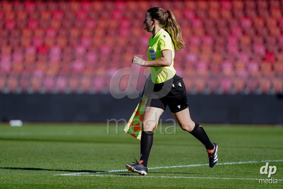 ZURICH, SWITZERLAND - September 6: Referee Belinda Pierre- Brem during the AXA Women's Super League match between GC Frauenfussball and Servette FC Chenois Feminin at Letzigrund on September 6, 2026 in Zurich, Switzerland.