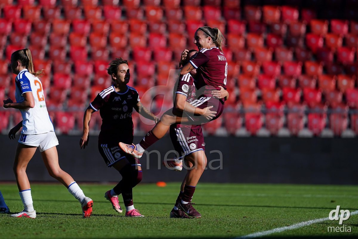 ZURICH, SWITZERLAND - September 6: Magdalena Sobal of Servette FC Chenois Feminin celebrating with team after scoring teams second goal during the AXA Women's Super League match between GC Frauenfussball and Servette FC Chenois Feminin at Letzigrund on September 6, 2026 in Zurich, Switzerland.