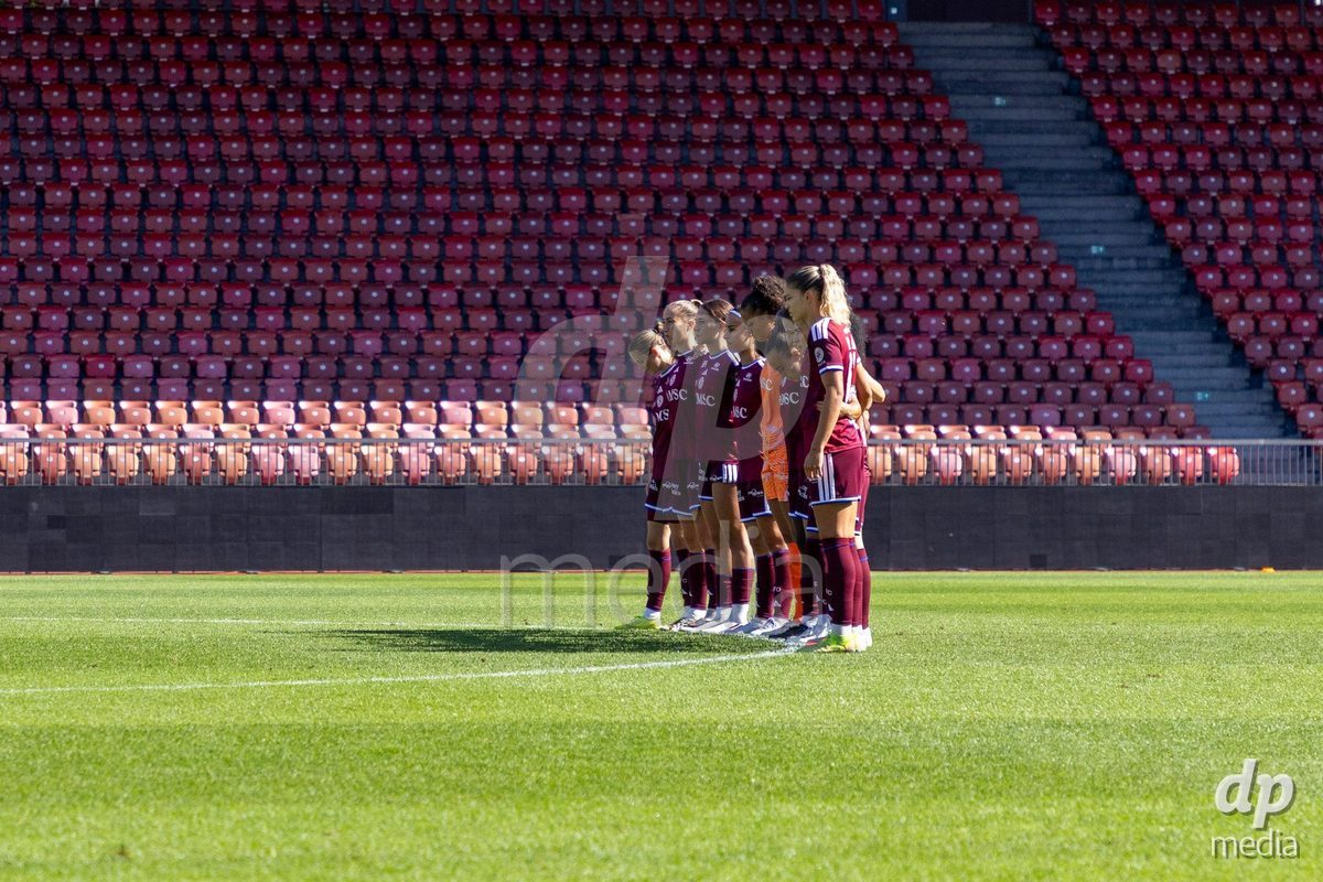 ZURICH, SWITZERLAND - September 6: A minute’s silence for Marcel Bollmann during the AXA Women's Super League match between GC Frauenfussball and Servette FC Chenois Feminin at Letzigrund on September 6, 2026 in Zurich, Switzerland.