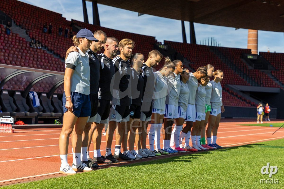 ZURICH, SWITZERLAND - September 6: A minute’s silence for Marcel Bollmann during the AXA Women's Super League match between GC Frauenfussball and Servette FC Chenois Feminin at Letzigrund on September 6, 2026 in Zurich, Switzerland.