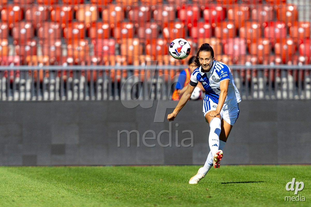 ZURICH, SWITZERLAND - September 6: Marta Cazalla of GC Frauenfussball passes the ball during the AXA Women's Super League match between GC Frauenfussball and Servette FC Chenois Feminin at Letzigrund on September 6, 2026 in Zurich, Switzerland.