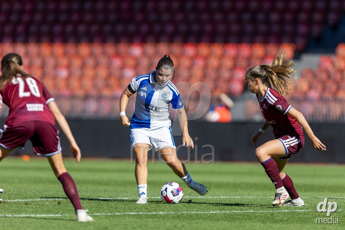 ZURICH, SWITZERLAND - September 6: Michelle Storni of GC Frauenfussball passes the ball during the AXA Women's Super League match between GC Frauenfussball and Servette FC Chenois Feminin at Letzigrund on September 6, 2026 in Zurich, Switzerland.