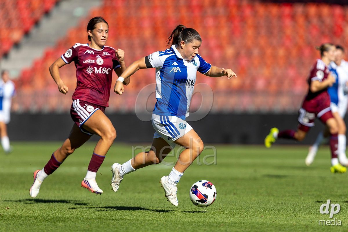 ZURICH, SWITZERLAND - September 6: Michelle Storni of GC Frauenfussball controls the ball during the AXA Women's Super League match between GC Frauenfussball and Servette FC Chenois Feminin at Letzigrund on September 6, 2026 in Zurich, Switzerland.