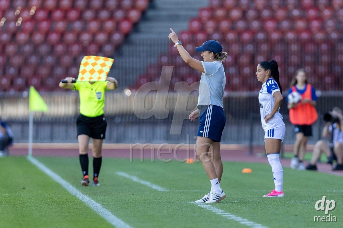 ZURICH, SWITZERLAND - September 6: Laura Vetterlein, Head Coach of GC Frauenfussball during the AXA Women's Super League match between GC Frauenfussball and Servette FC Chenois Feminin at Letzigrund on September 6, 2026 in Zurich, Switzerland.