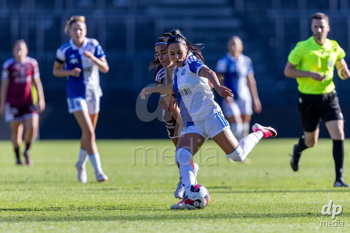 ZURICH, SWITZERLAND - September 6: Qendresa Krasniqi of GC Frauenfussball passes the ball during the AXA Women's Super League match between GC Frauenfussball and Servette FC Chenois Feminin at Letzigrund on September 6, 2026 in Zurich, Switzerland.