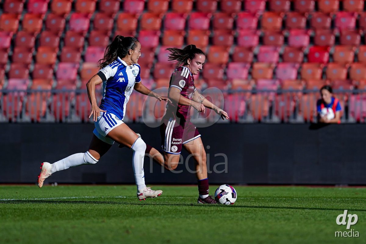 ZURICH, SWITZERLAND - September 6: Magdalena Sobal of Servette FC Chenois Feminin(R) and Marta Cazalla of GC Frauenfussball (L) battle for the ball during the AXA Women's Super League match between GC Frauenfussball and Servette FC Chenois Feminin at Letzigrund on September 6, 2026 in Zurich, Switzerland.