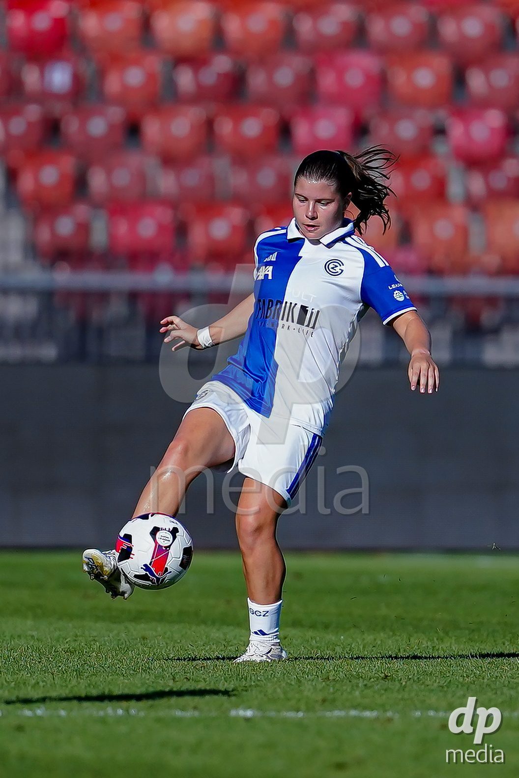 ZURICH, SWITZERLAND - September 6: Michelle Storni of GC Frauenfussball controls the ball during the AXA Women's Super League match between GC Frauenfussball and Servette FC Chenois Feminin at Letzigrund on September 6, 2026 in Zurich, Switzerland.