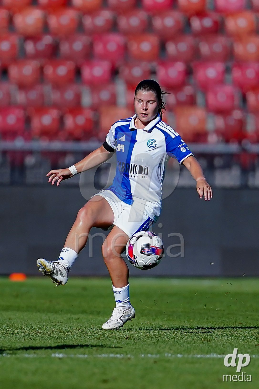 ZURICH, SWITZERLAND - September 6: Michelle Storni of GC Frauenfussball controls the ball during the AXA Women's Super League match between GC Frauenfussball and Servette FC Chenois Feminin at Letzigrund on September 6, 2026 in Zurich, Switzerland.