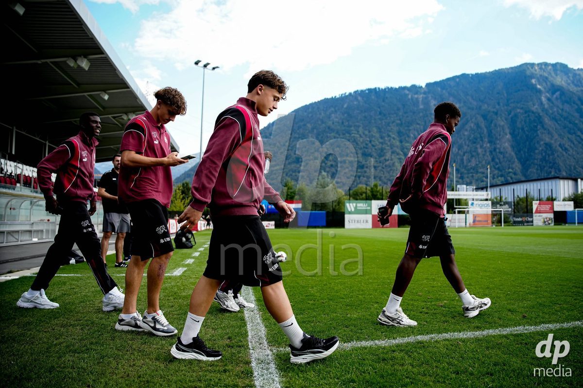 OBERE AU, Switzerland - September 8: Players of Switzerland arrival prior to the International Friendly U20 match between Switzerland and Luxembourg at TBD on September 8, 2026 in Obere Au, Switzerland.