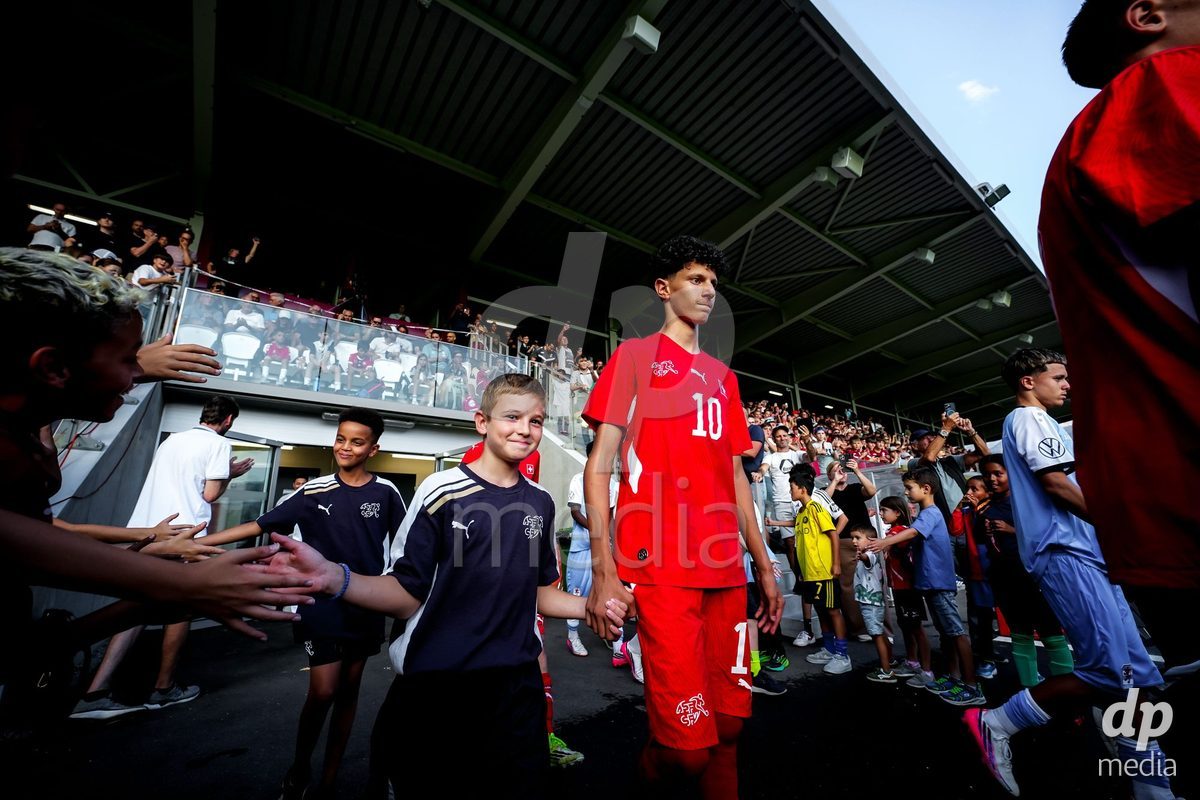 OBERE AU, Switzerland - September 8: Yanis Sadiki of Switzerlandl during the International Friendly U20 match between Switzerland and Luxembourg at TBD on September 8, 2026 in Obere Au, Switzerland.