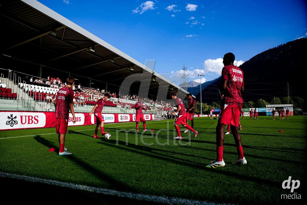 OBERE AU, Switzerland - September 8: Players of Switzerland warming up during the International Friendly U20 match between Switzerland and Luxembourg at TBD on September 8, 2026 in Obere Au, Switzerland.