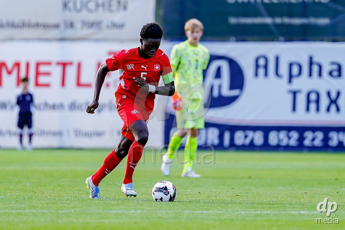 OBERE AU, Switzerland - September 8: Manuel Meudje of Switzerland controls the ball during the International Friendly U20 match between Switzerland and Luxembourg at TBD on September 8, 2026 in Obere Au, Switzerland.