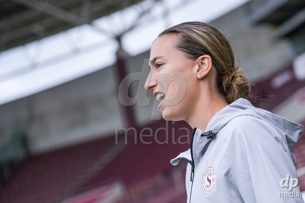 GENEVA, SWITZERLDAND - September 9: Servette players on the pitch before the warm-up during the AXA Women's Super League match between Servette FC Chenois Feminin and FC Yverdon Women at Stade de Geneve on September 9,2026 in Geneva, Switzerland