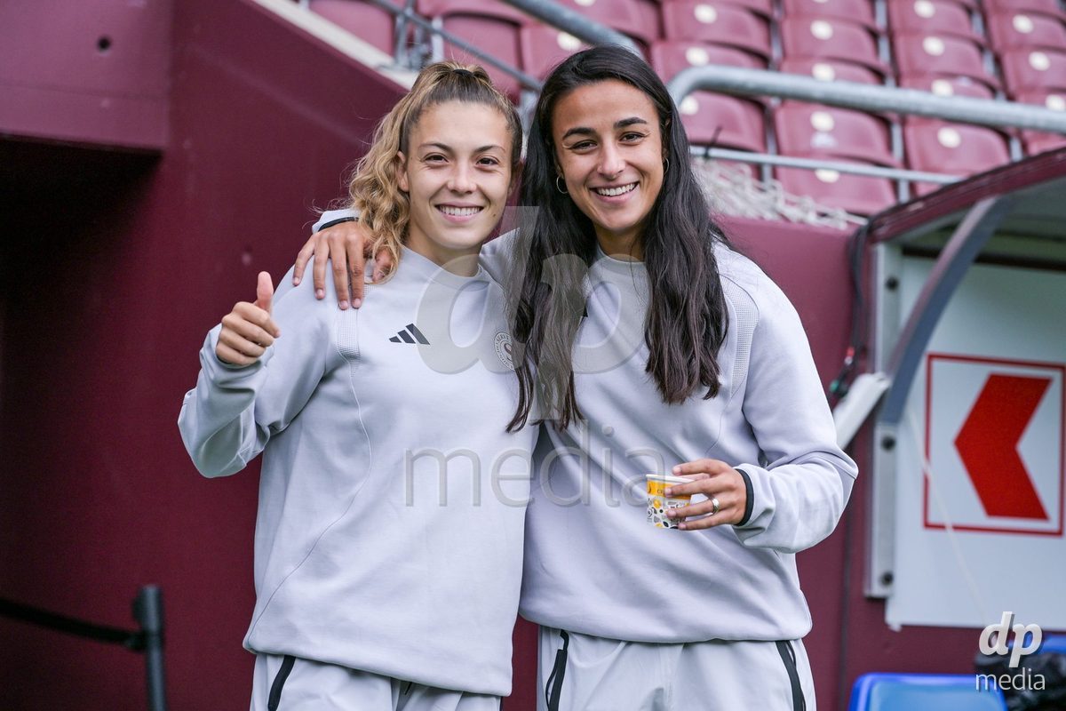 GENEVA, SWITZERLDAND - September 9: Servette players on the pitch before the warm-up during the AXA Women's Super League match between Servette FC Chenois Feminin and FC Yverdon Women at Stade de Geneve on September 9,2026 in Geneva, Switzerland