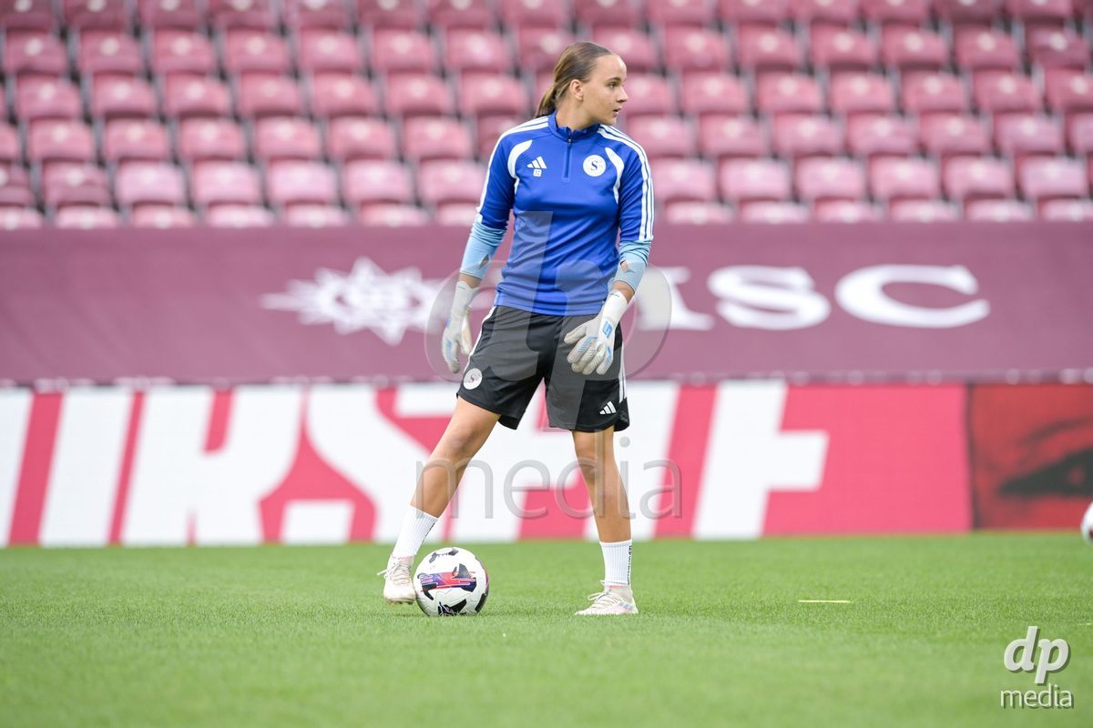 GENEVA, SWITZERLDAND - September 9: Servette players on the pitch for the warm-up during the AXA Women's Super League match between Servette FC Chenois Feminin and FC Yverdon Women at Stade de Geneve on September 9,2026 in Geneva, Switzerland