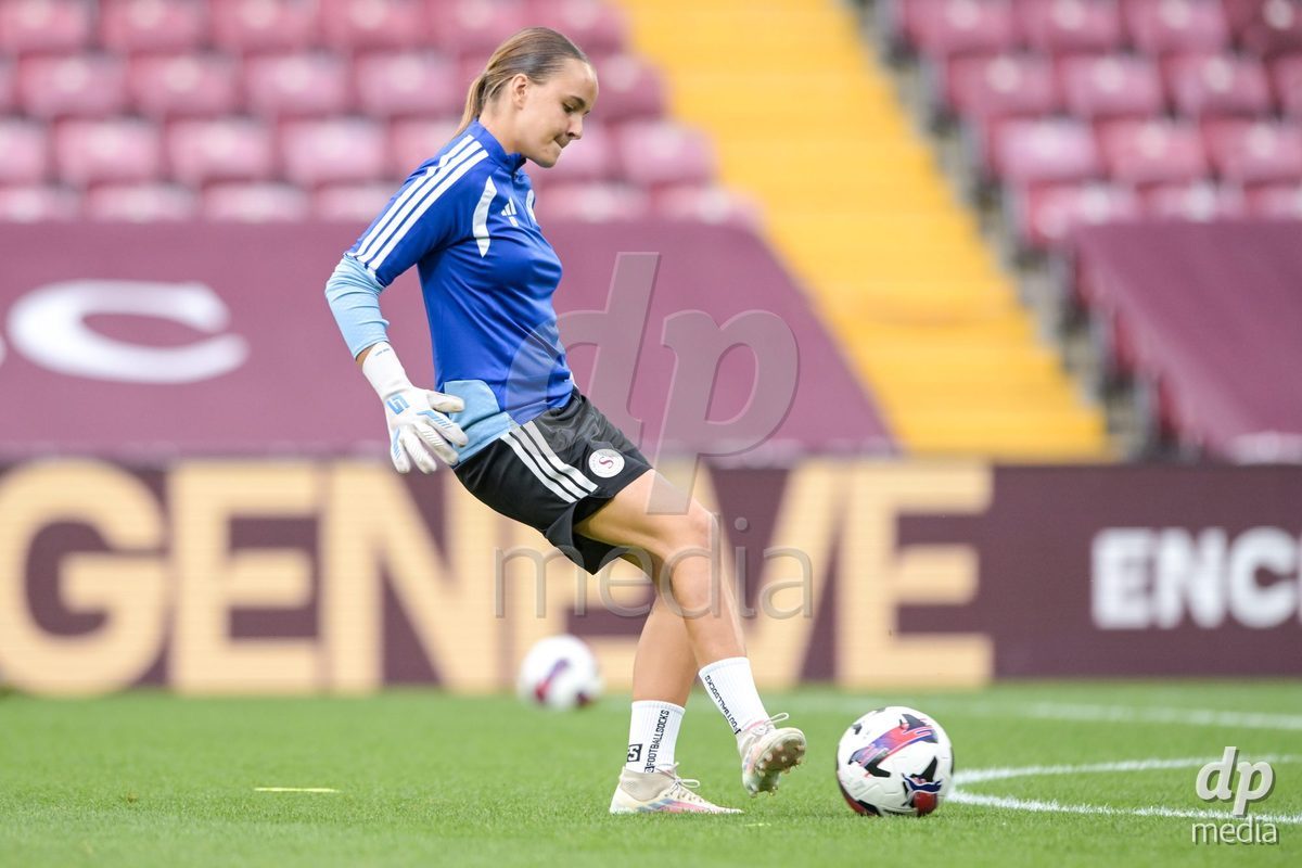 GENEVA, SWITZERLDAND - September 9: Servette players on the pitch for the warm-up during the AXA Women's Super League match between Servette FC Chenois Feminin and FC Yverdon Women at Stade de Geneve on September 9,2026 in Geneva, Switzerland