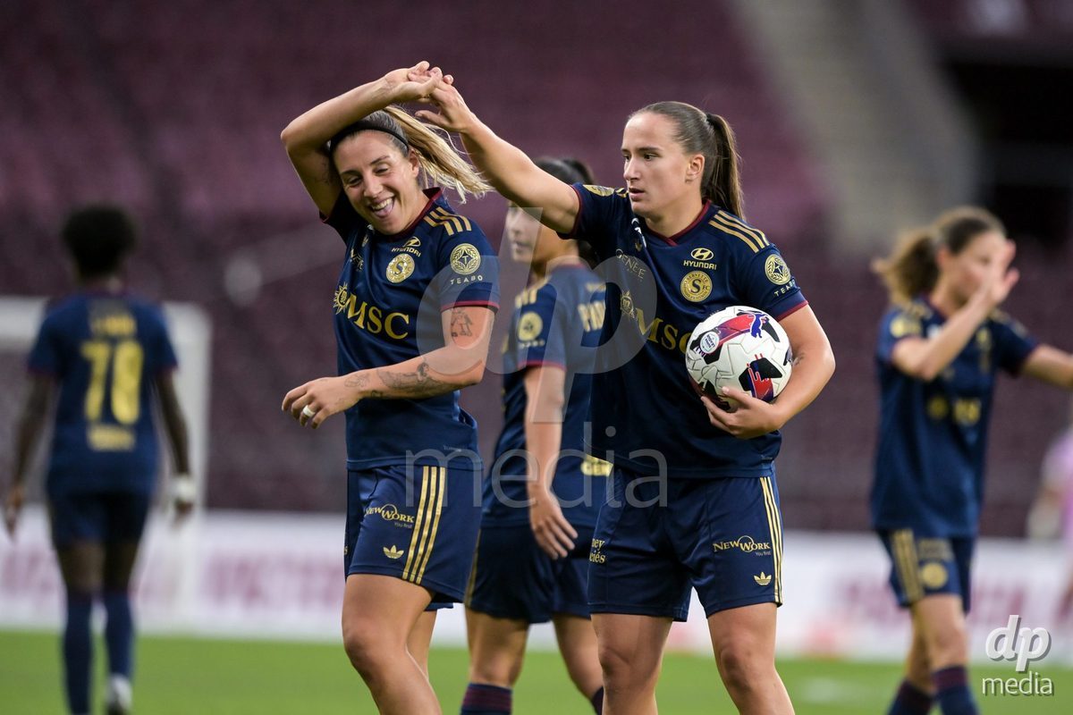 GENEVA, SWITZERLDAND - September 9: Gloria Marinelli of Servette celebrate the 2-2 gol during the AXA Women's Super League match between Servette FC Chenois Feminin and FC Yverdon Women at Stade de Geneve on September 9,2026 in Geneva, Switzerland